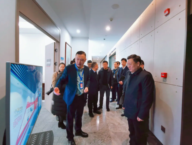 杭州市委常委、拱墅區(qū)區(qū)委書記朱建明一行蒞臨中奧科技調(diào)研考察